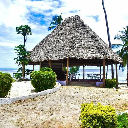 Coconut Tree Village Beach Resort Uroa Exterior photo